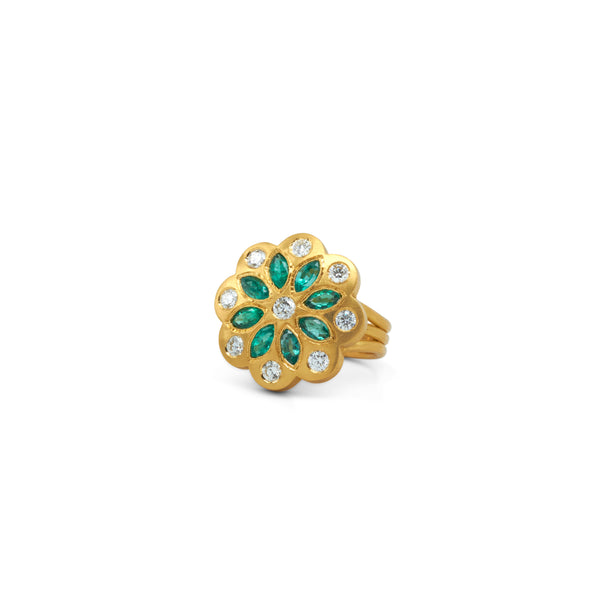 22k yellow gold Innerbloom ring with 1.1ctw emerald, 1.3ctw ...