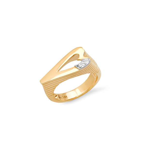 Grandsize Ribbed Heart Ring