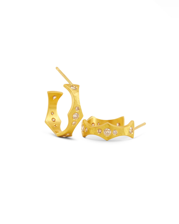 Waveform hoops